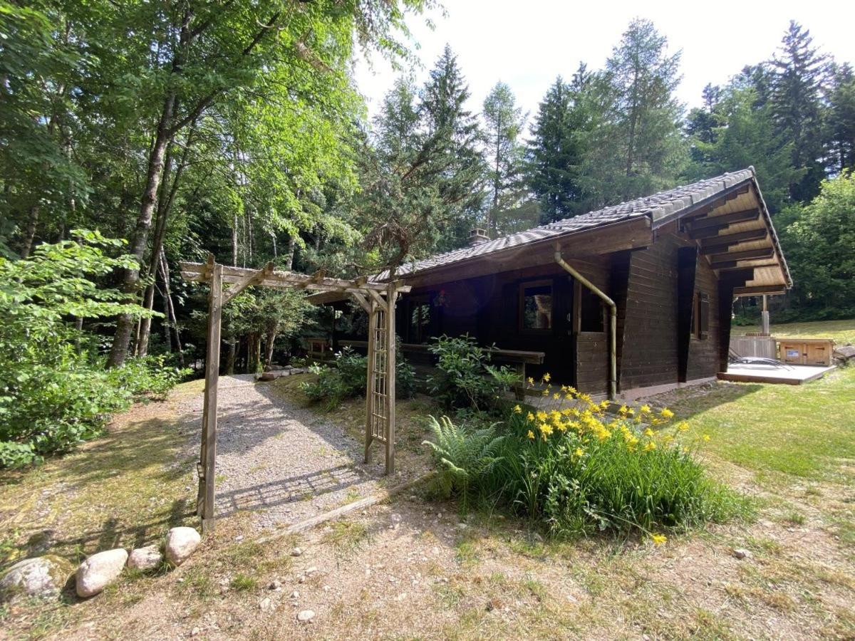 Le Fishing Lodge Chalet En Bois Avec Bain Nordique Ла-Бресс Экстерьер фото