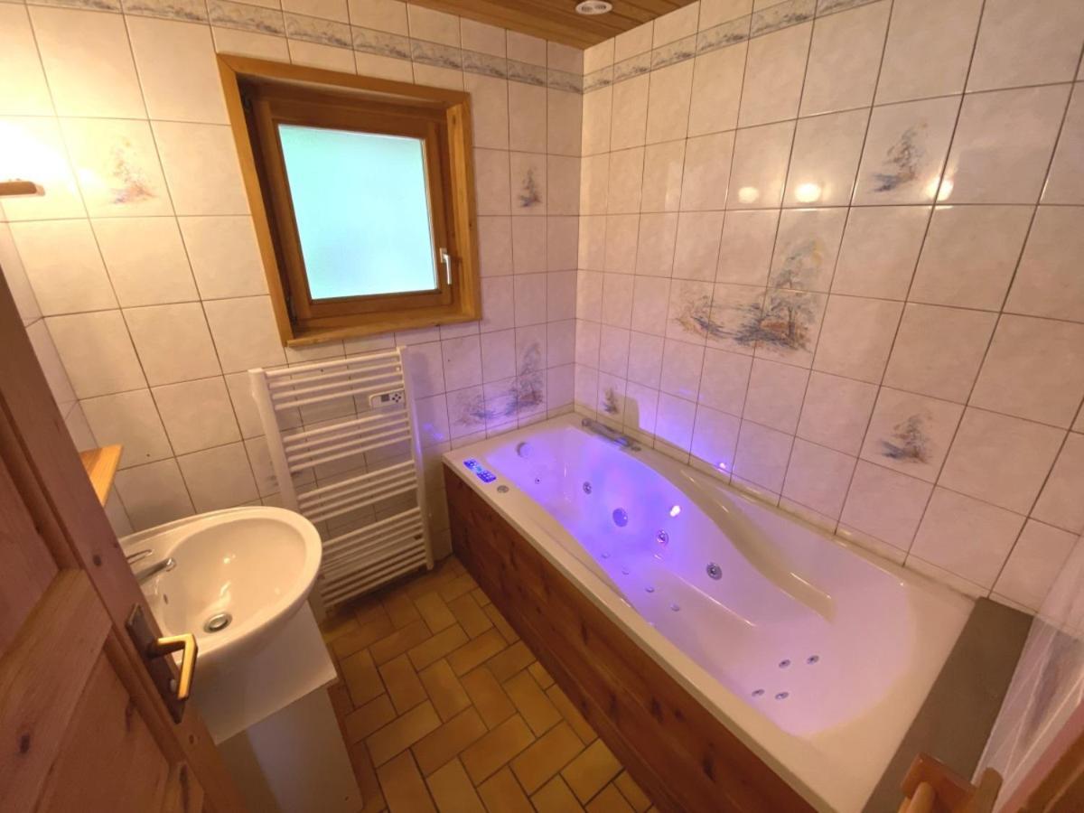 Le Fishing Lodge Chalet En Bois Avec Bain Nordique Ла-Бресс Экстерьер фото